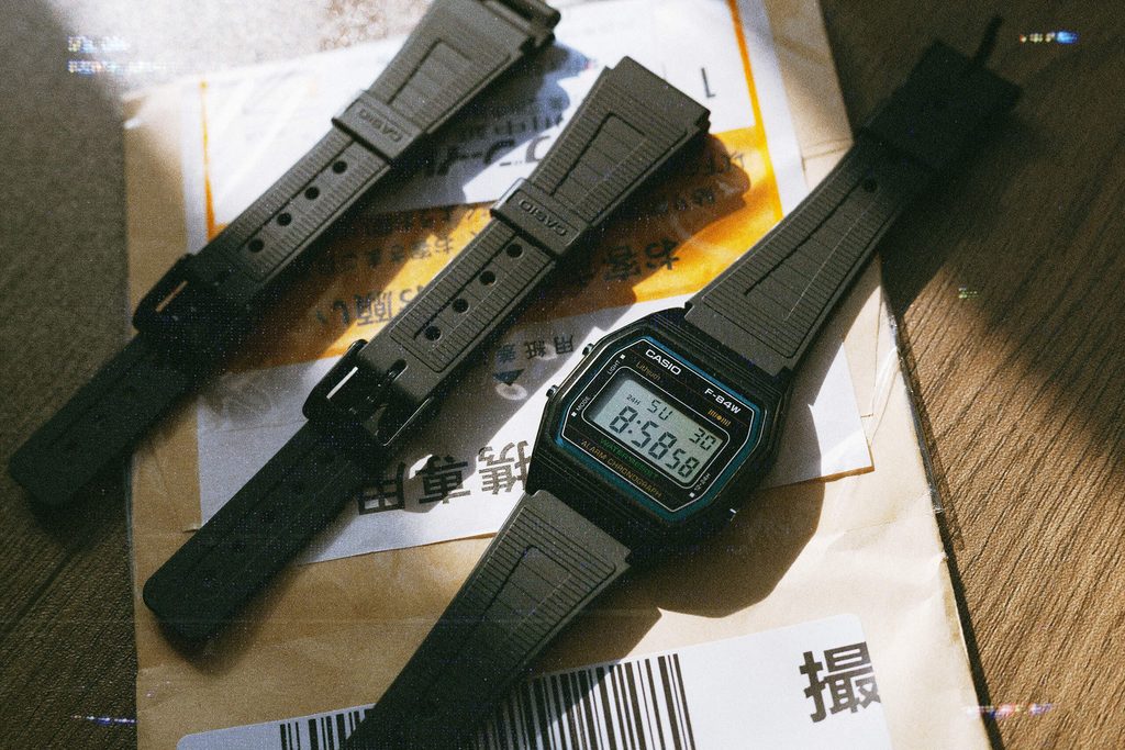 Min CASIO F 84W
